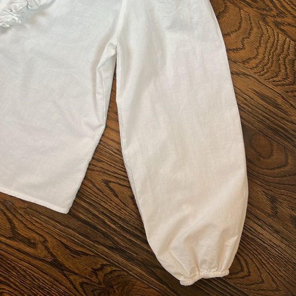 Chic White Ruffled Blouse - Picture 5 of 7